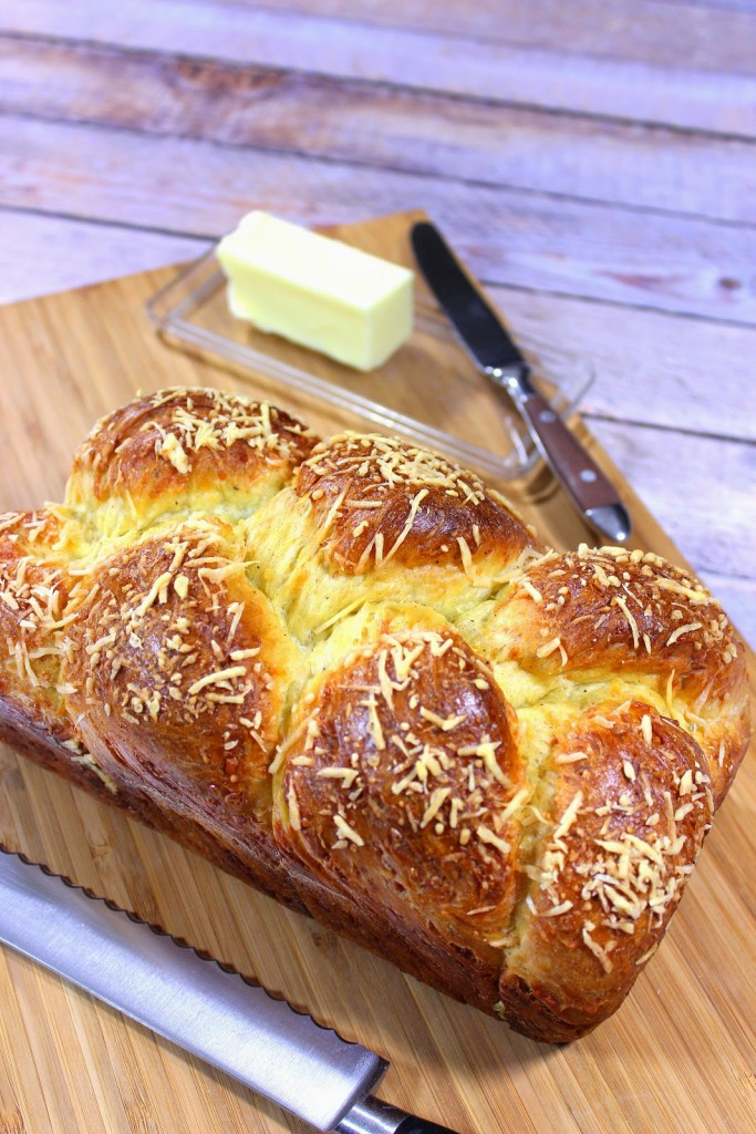 Easter Cheese Bread
 Italian Easter Cheese Bread for TwelveLoaves Kudos
