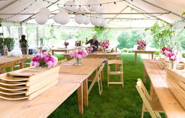 Easy Backyard Party Ideas
 Simple Outdoor Party Decorations—for Your Table and More