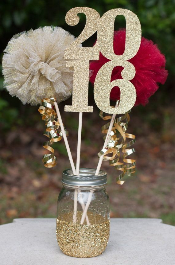 Easy Centerpiece Ideas For Graduation Party
 Center piece that can be used for graduation party or New