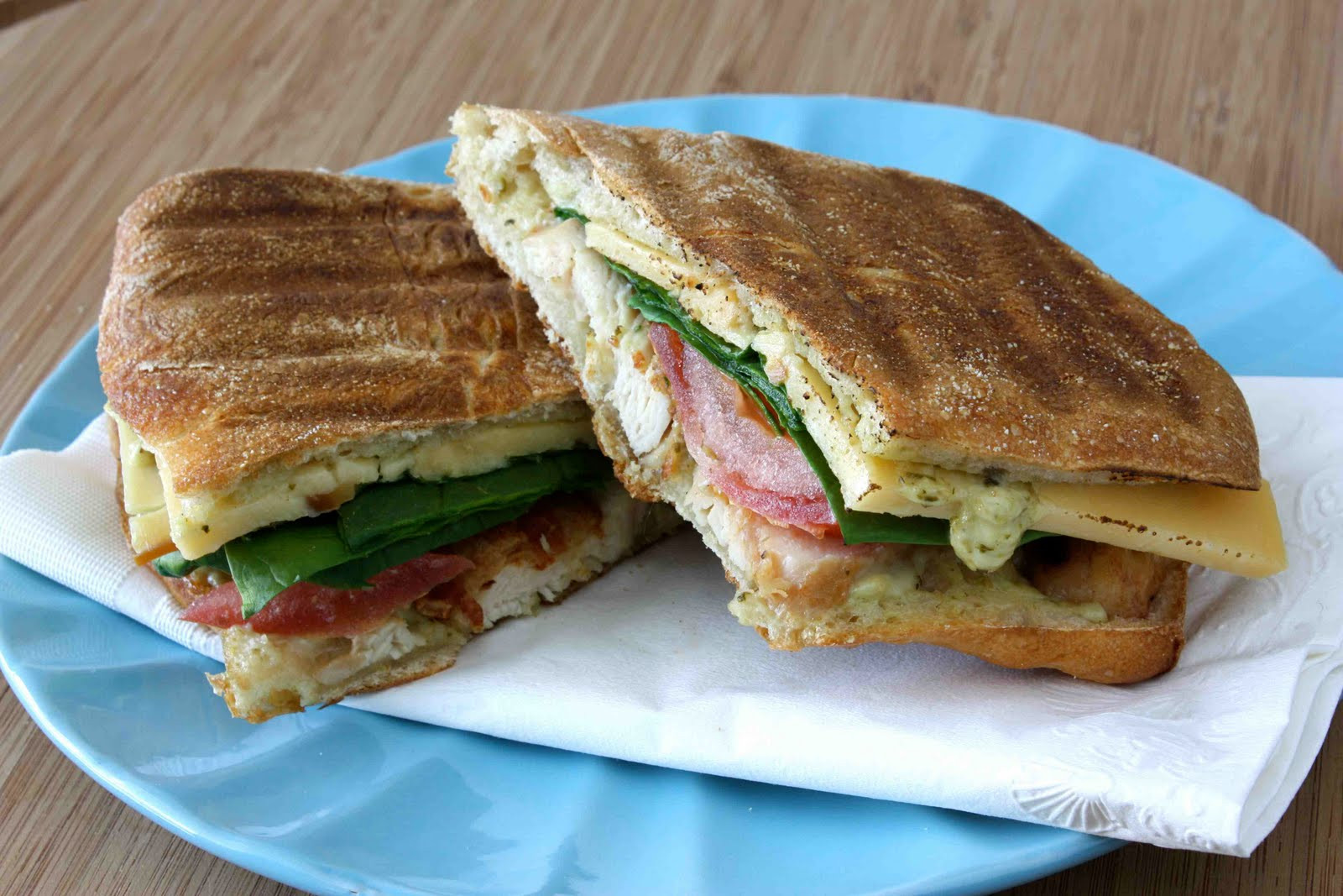 Easy Chicken Panini Recipes
 Grilled Chicken Bacon & Smoked Gouda Panini with Pesto