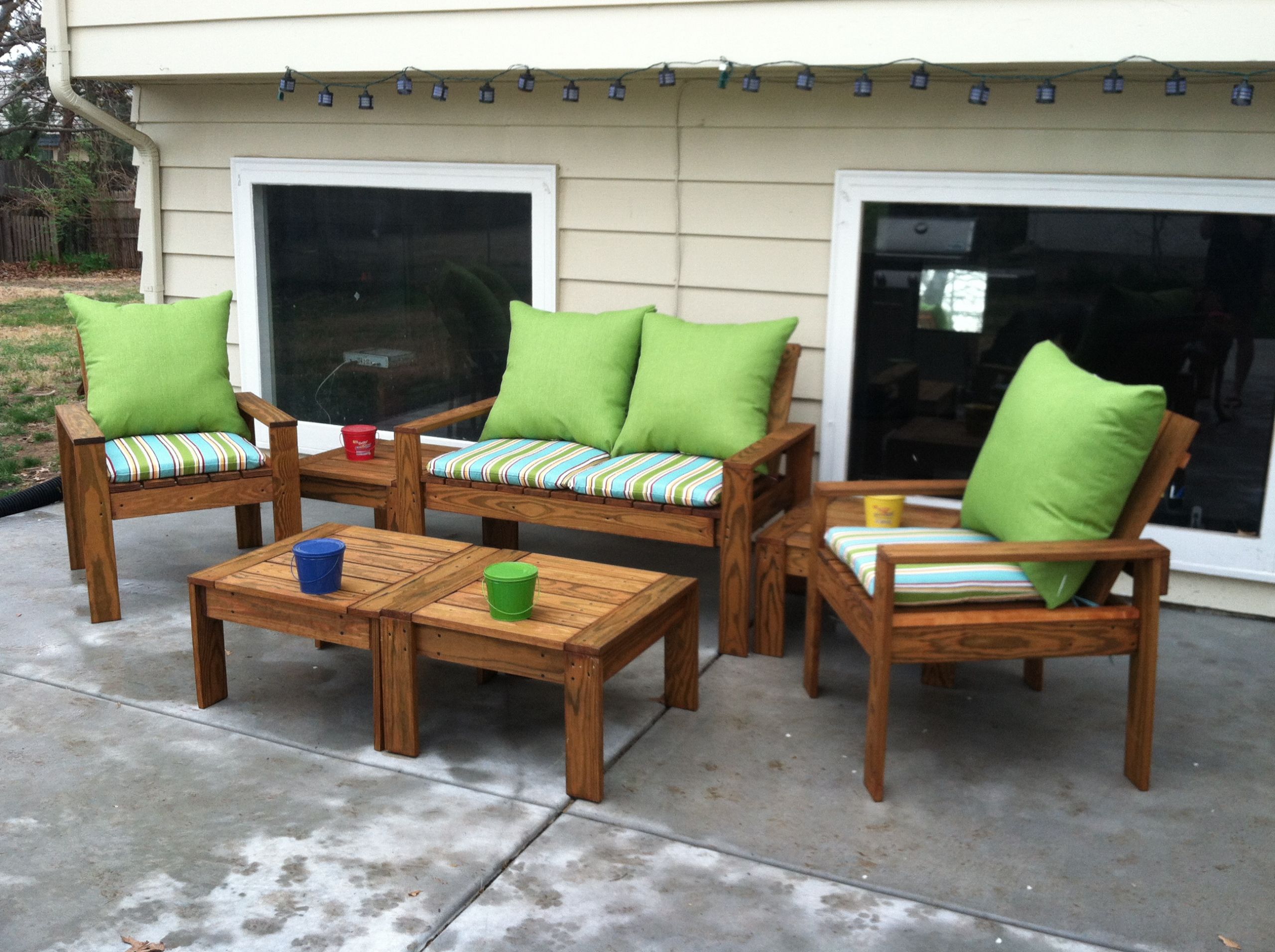 Easy DIY Outdoor Furniture
 Ana White