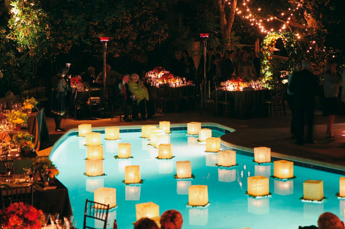 Elegant Pool Party Ideas
 floating lotus candles for pool wedding