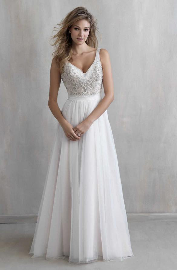 Elegant Wedding Dress
 Elegant Wedding Dresses with Classic Details