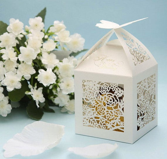 Elegant Wedding Favors
 Items similar to Wedding favor box with elegant roses