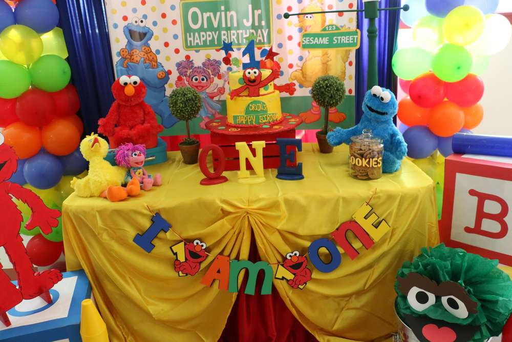 Elmo Decorations For 1st Birthday
 Southern Blue Celebrations Sesame Street Party Ideas