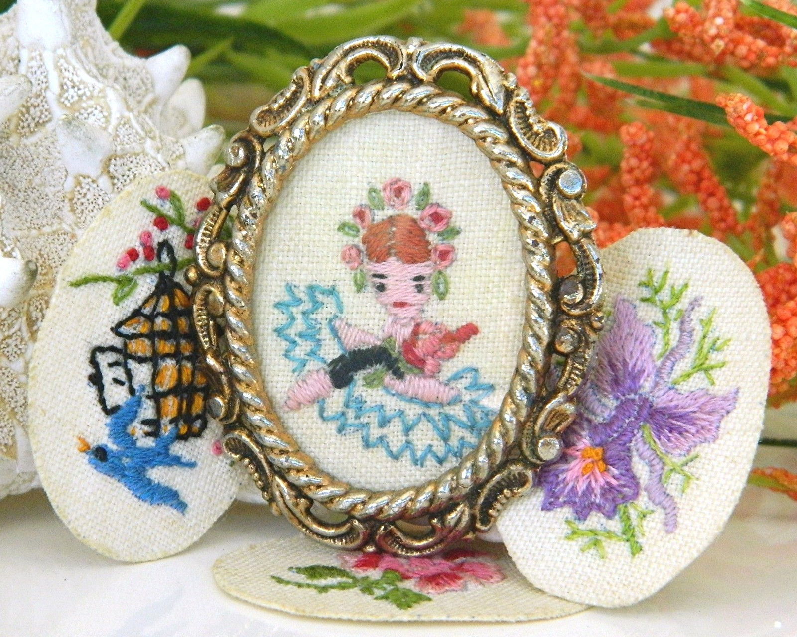 Embroidered Brooches
 Vintage Embroidered Oval Picture Frame Brooch Pin Flowers