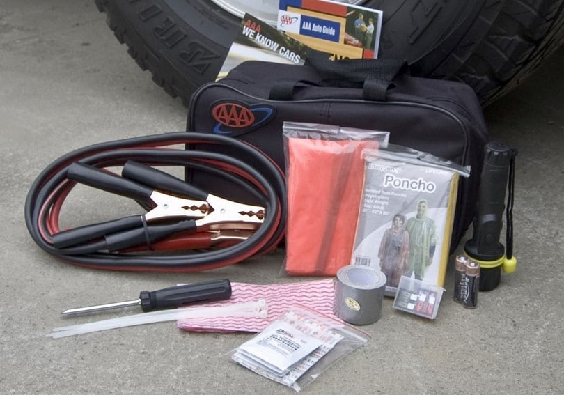 Emergency Car Kit DIY
 Car Safety Kit DIY And Prepackaged Emergency Kits