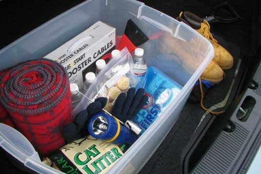 Emergency Car Kit DIY
 15 DIY Survival Kits For Any Emergency