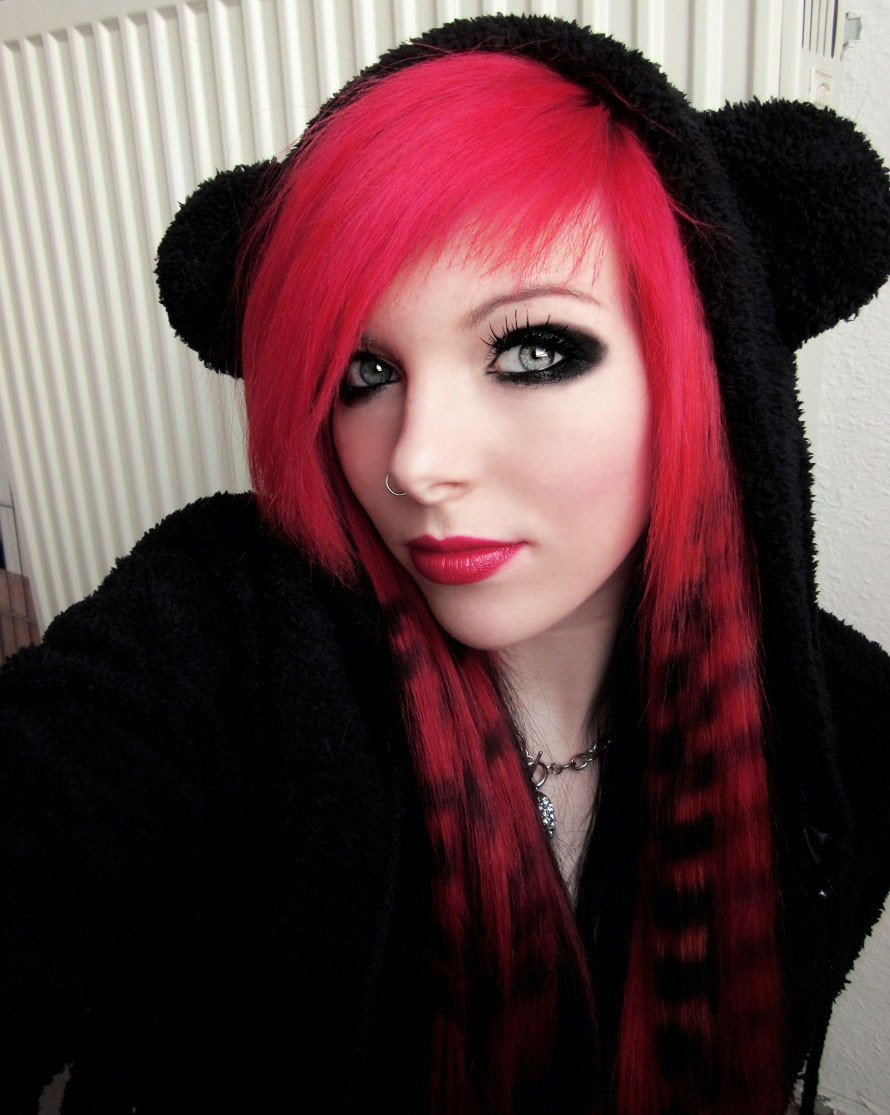 Emo Hairstyles For Women
 Emo Hairstyles For Girls Get an Edgy Hairstyle to Stand