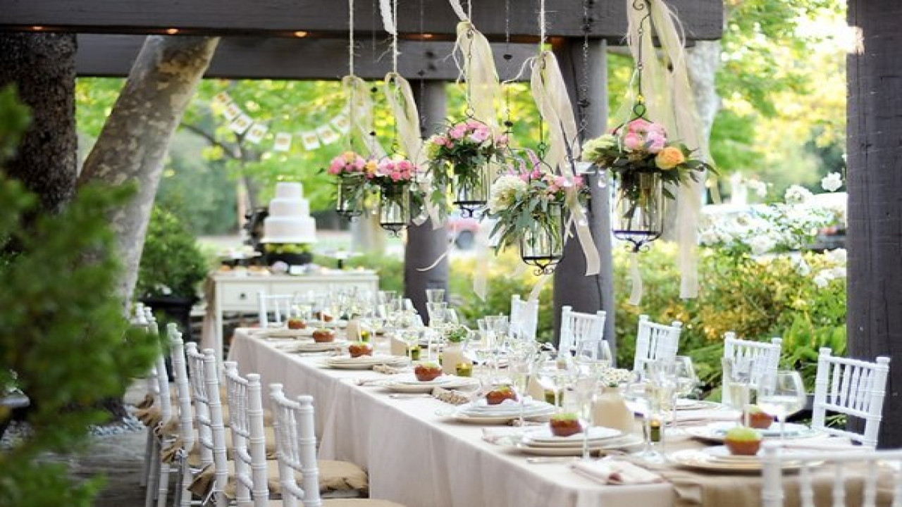 Engagement Party Table Ideas
 Decorations for dining room tables outdoor engagement