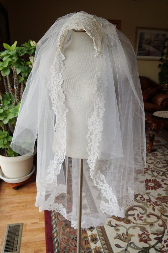 Etsy Wedding Veils
 Vintage 60s Juliet Cap Bridal Veil by BelleBoutiqueVintage