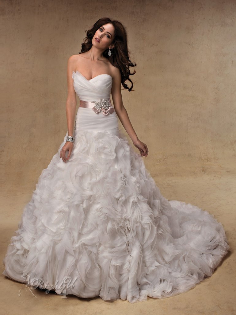 Expensive Wedding Dresses
 How to Acquire the Best Expensive Wedding Dresses