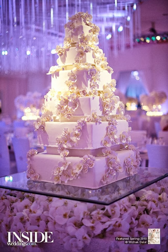 Fabulous Wedding Cakes
 Fabulous Wedding Cake Table Ideas Using Flowers Belle