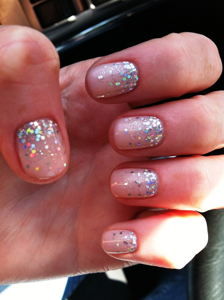 Fade Glitter Nails
 10 Best Nails To Inspire You