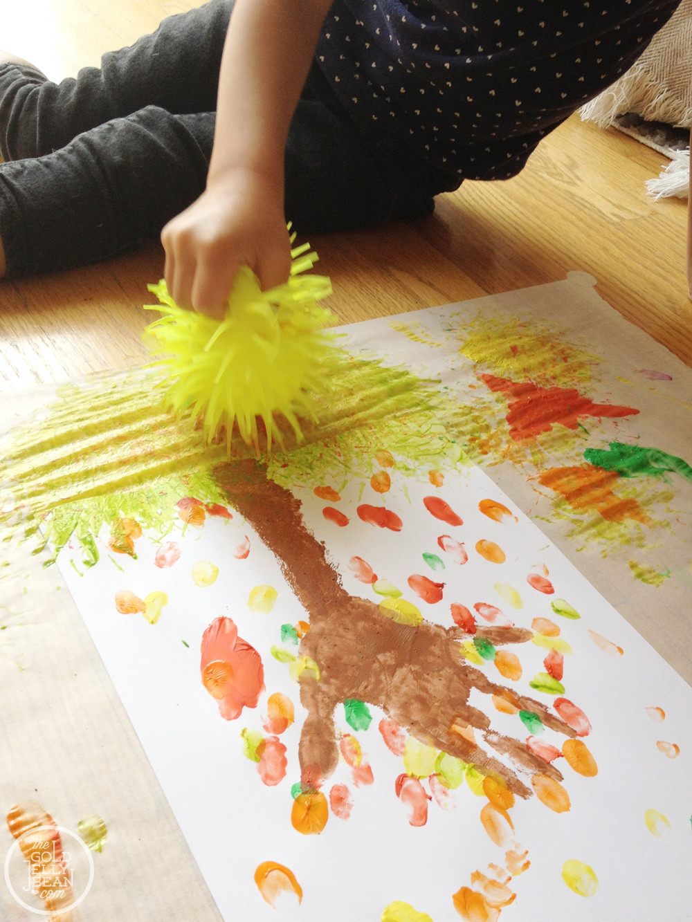 Fall Art Project For Kids
 Fall Artwork Finger Print Trees
