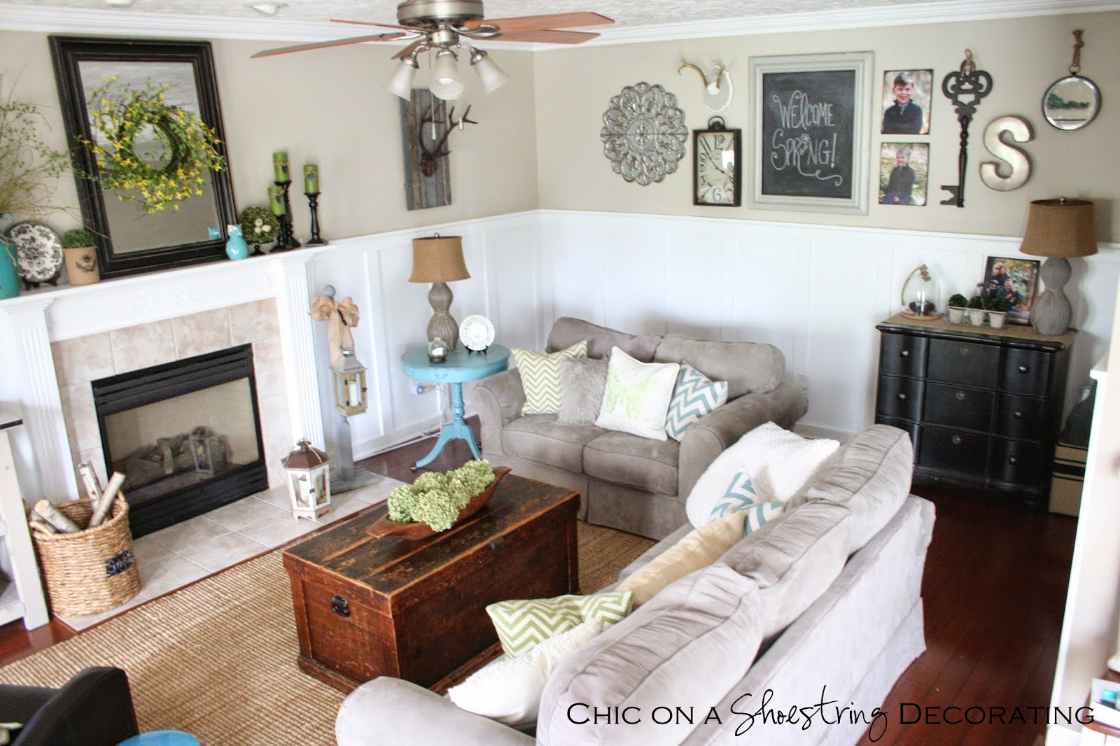 Farmhouse Chic Living Room
 Chic on a Shoestring Decorating My Farmhouse Chic Living