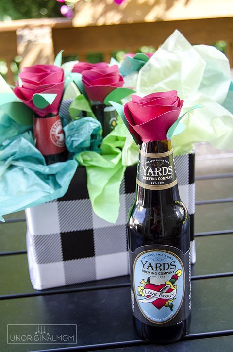 Father'S Day Gift Ideas Beer
 50 DIY Gifts for Dad Fathers Day Crafts