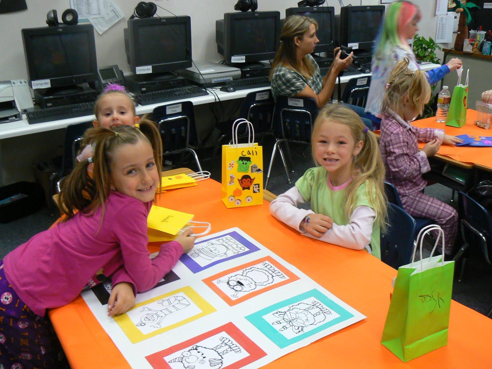 First Grade Halloween Party Ideas
 Mrs T s First Grade Class Halloween Games