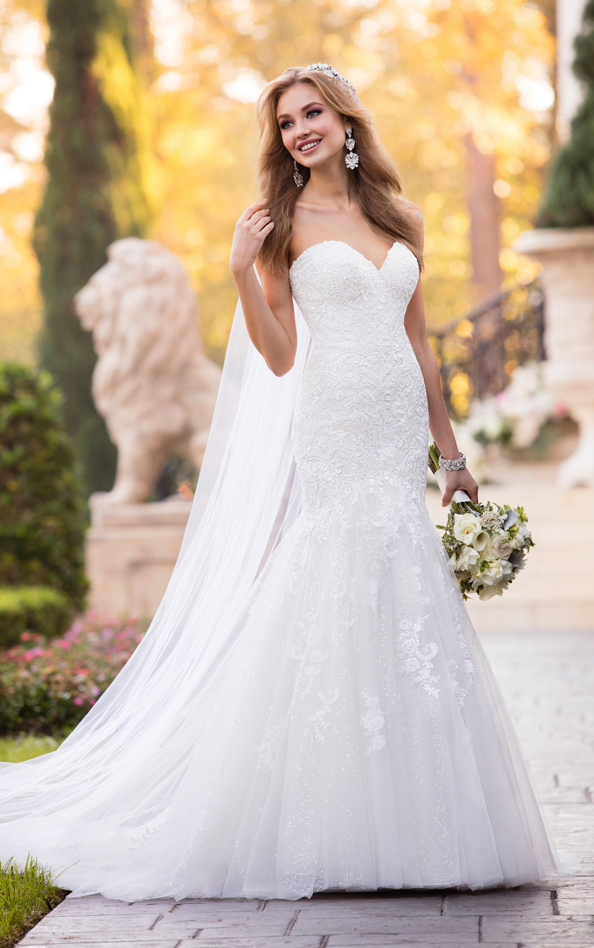 Fitted Wedding Dresses
 Lace Wedding Dresses