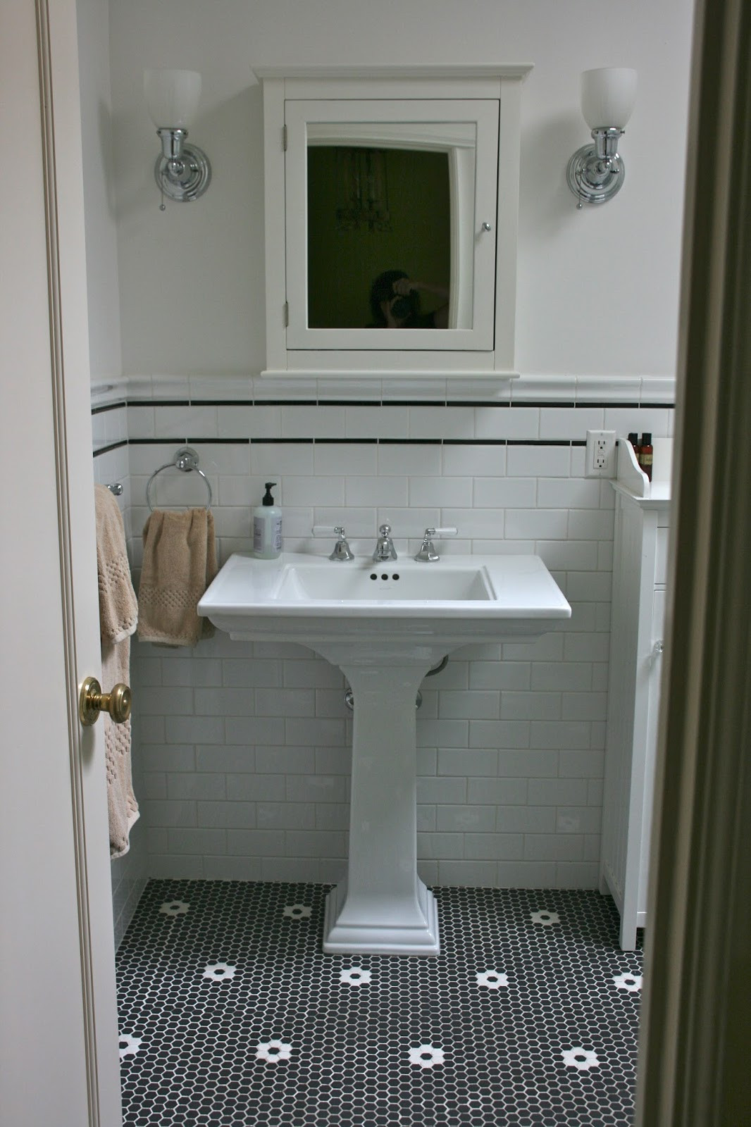Floor Tiles For Bathrooms
 vignette design Summer Showcase of Homes Vignette Design