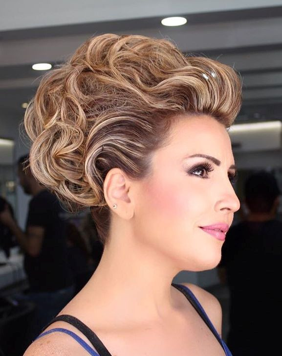 Formal Wedding Hairstyle
 40 Best Short Wedding Hairstyles That Make You Say “Wow ”