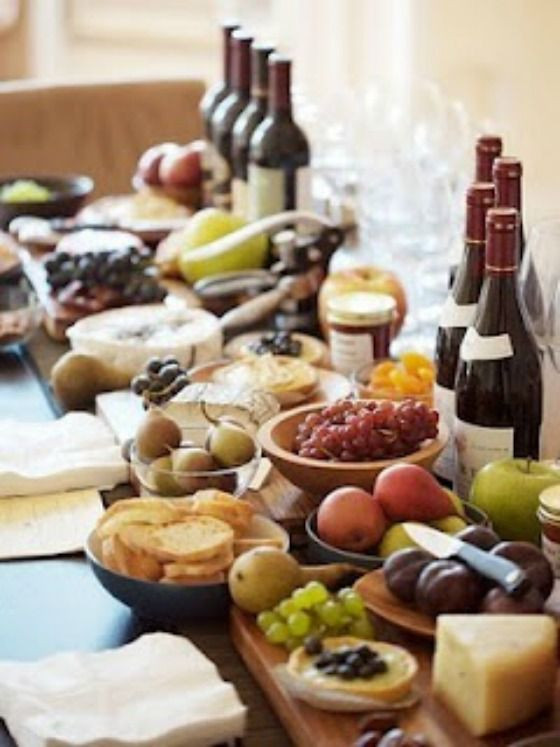French Dinner Party Ideas
 A Guide to Throwing Your Own French Dinner Party