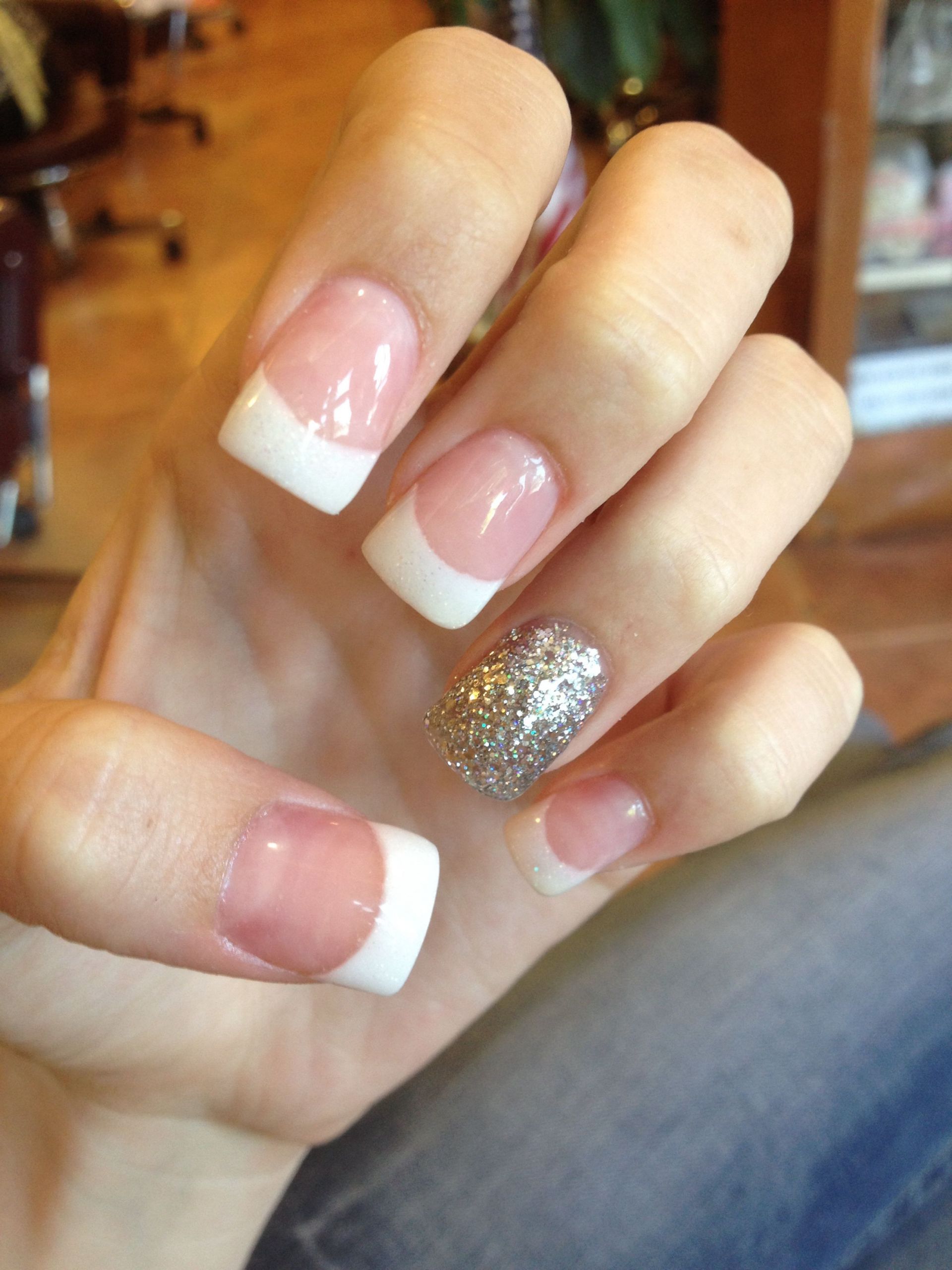 French Tip Acrylic Nails With Glitter
 Acrylic nails French tip Glitter Pink and white