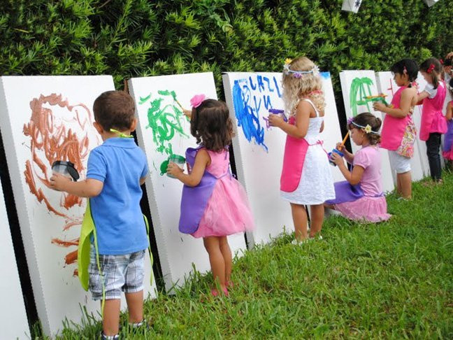 Fun Backyard Party Ideas
 15 Awesome Outdoor Birthday Party Ideas For Kids