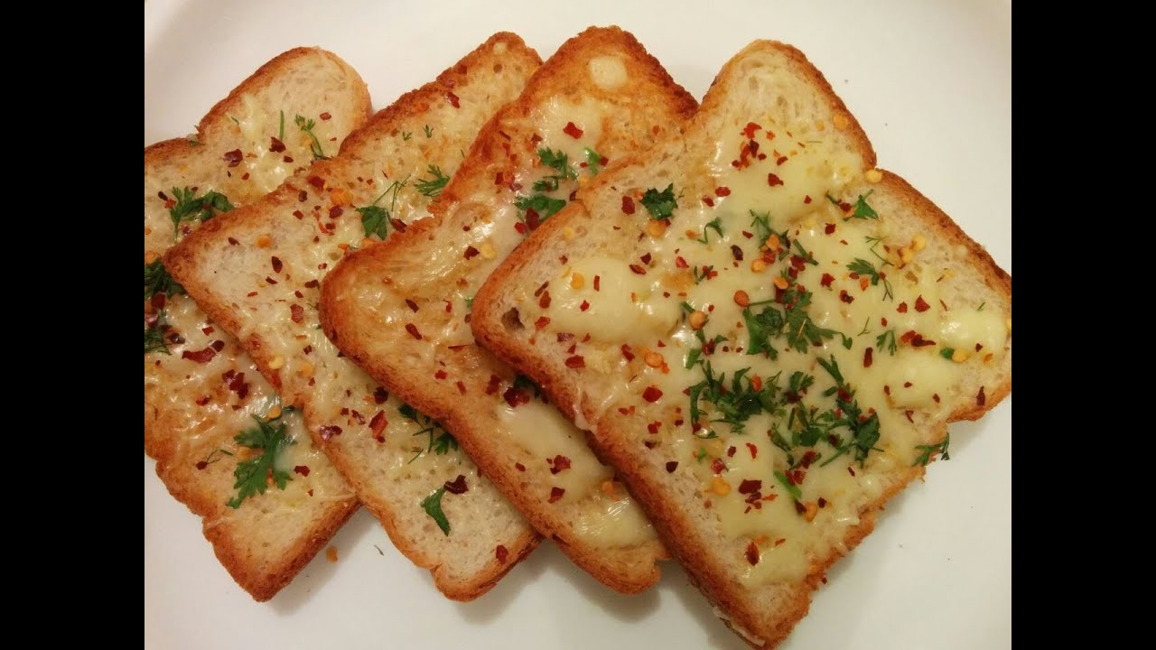 Garlic Bread With Cheese
 Cheese Garlic bread recipe by Savita Benur
