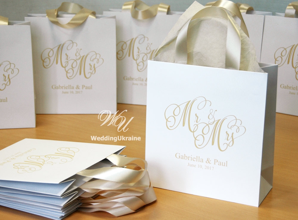 Gift Bags Wedding
 35 Champagne Wedding Wel e Bags with satin ribbon and names