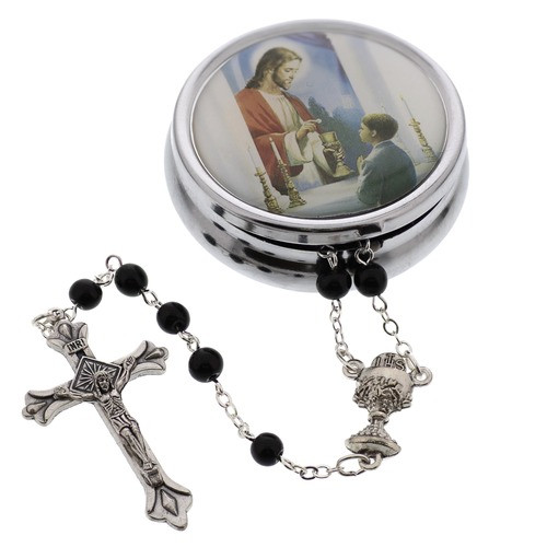 Gift Ideas For Boys 1St Communion
 Boys First munion Rosary Gift Set