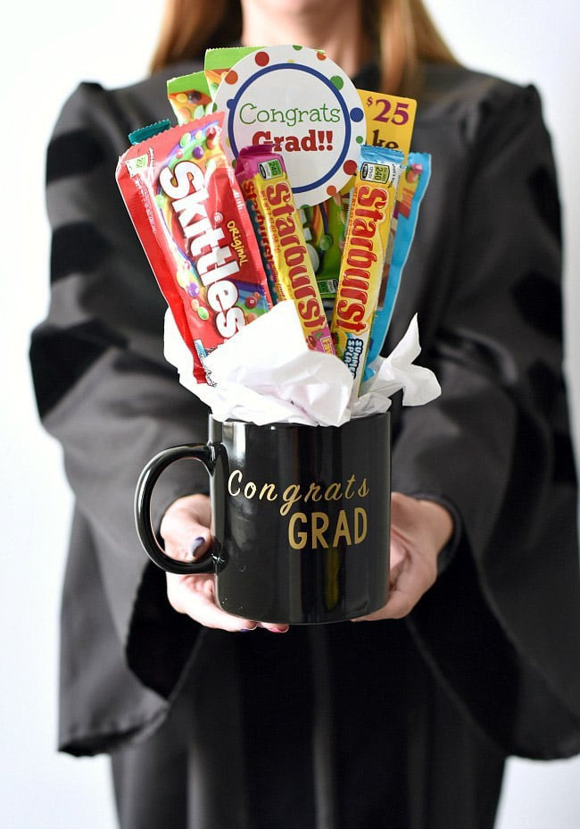 Gift Ideas For College Graduation
 30 Awesome High School Graduation Gifts Graduates Actually