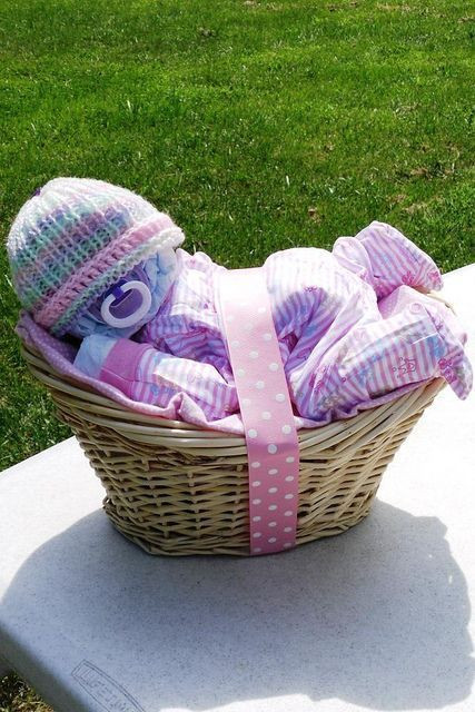 Gift Ideas For New Born Baby
 Sleeping Diaper Baby Gift Basket ese are the BEST Baby