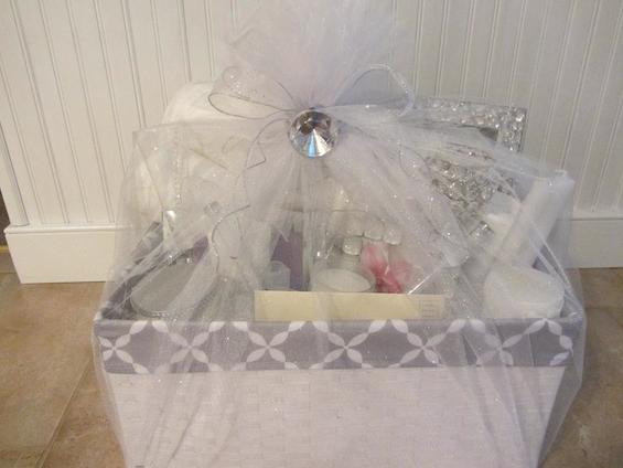 Gift Wrapping Ideas For Wedding Shower
 Wrap Your Bridal Shower Gift in Style OMG Lifestyle Blog