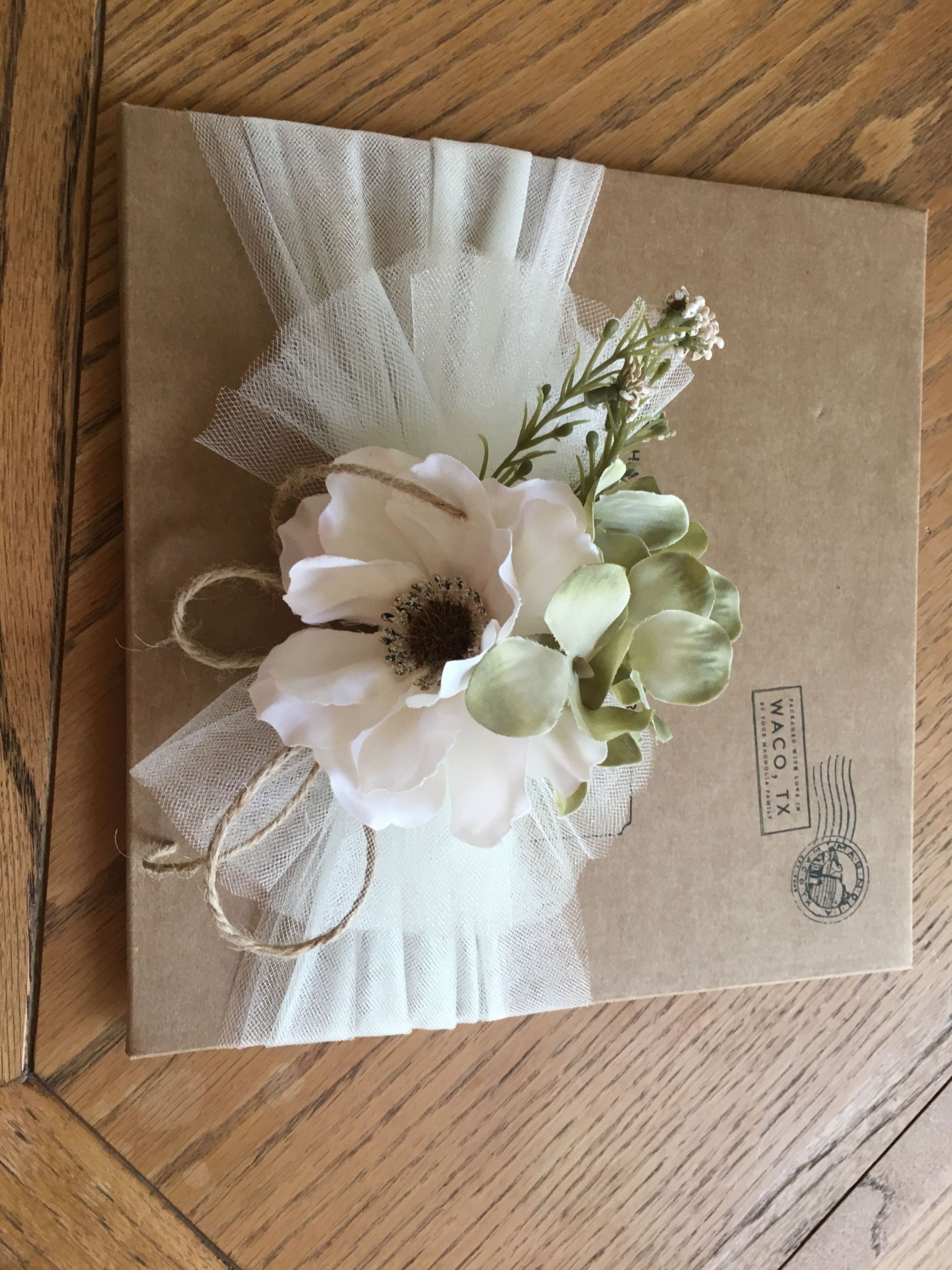 Gift Wrapping Ideas For Wedding Shower
 Bridal Shower Gift Wrap