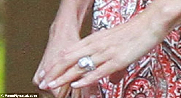 Giuliana Rancic Wedding Ring
 Giuliana Rancic totes son Duke to friend s house before