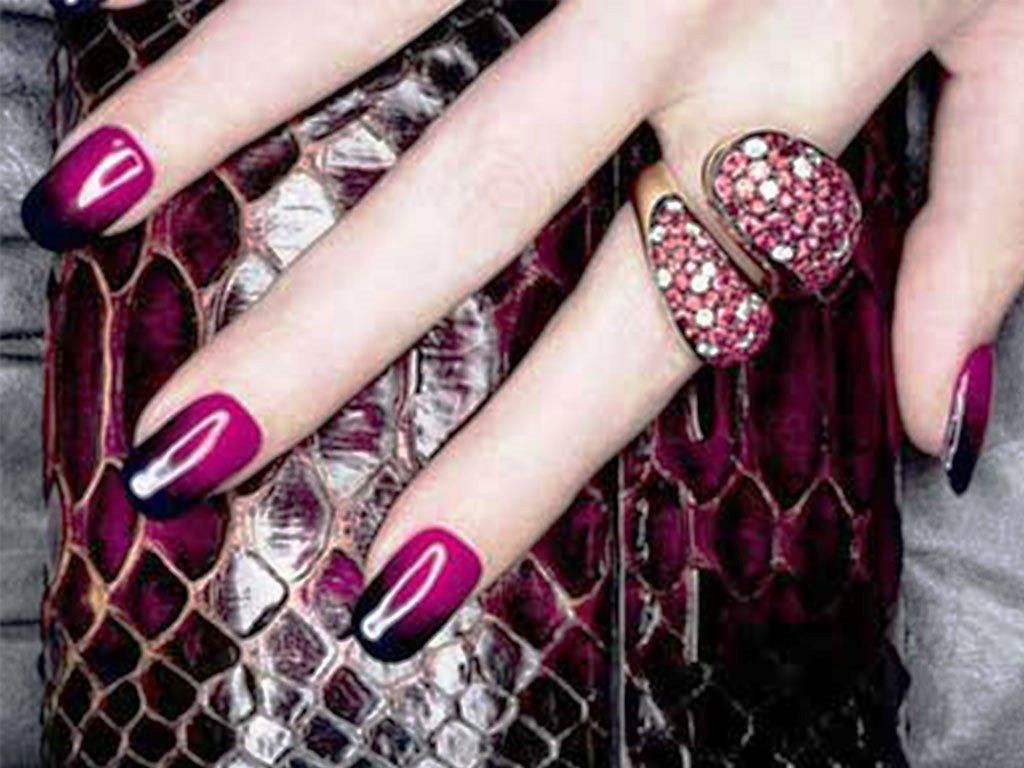 Glamour Nail Designs
 11 Glamour nails Designs can Bring Glam into Your Persona