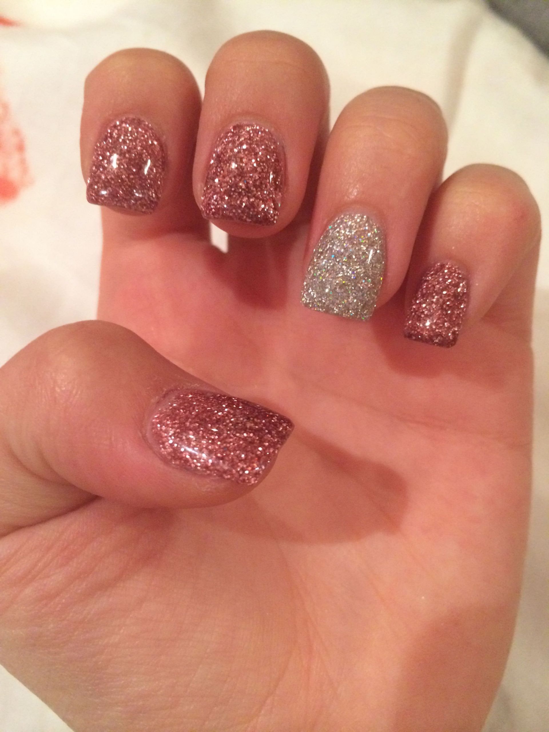 Glitter Nail Designs For Short Nails
 12 Pretty Short Acrylic Nail Designs for Prom