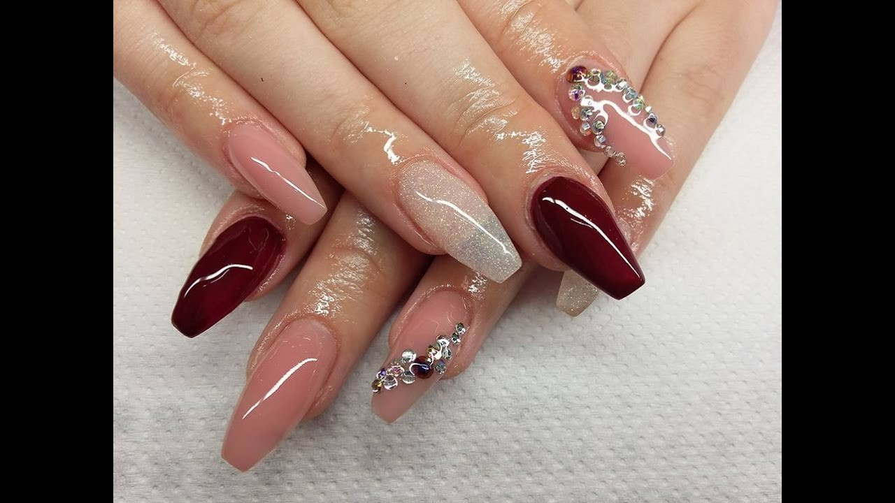 Glitter Nude Nails
 Nude beauty with glitter [GEL NAILS]