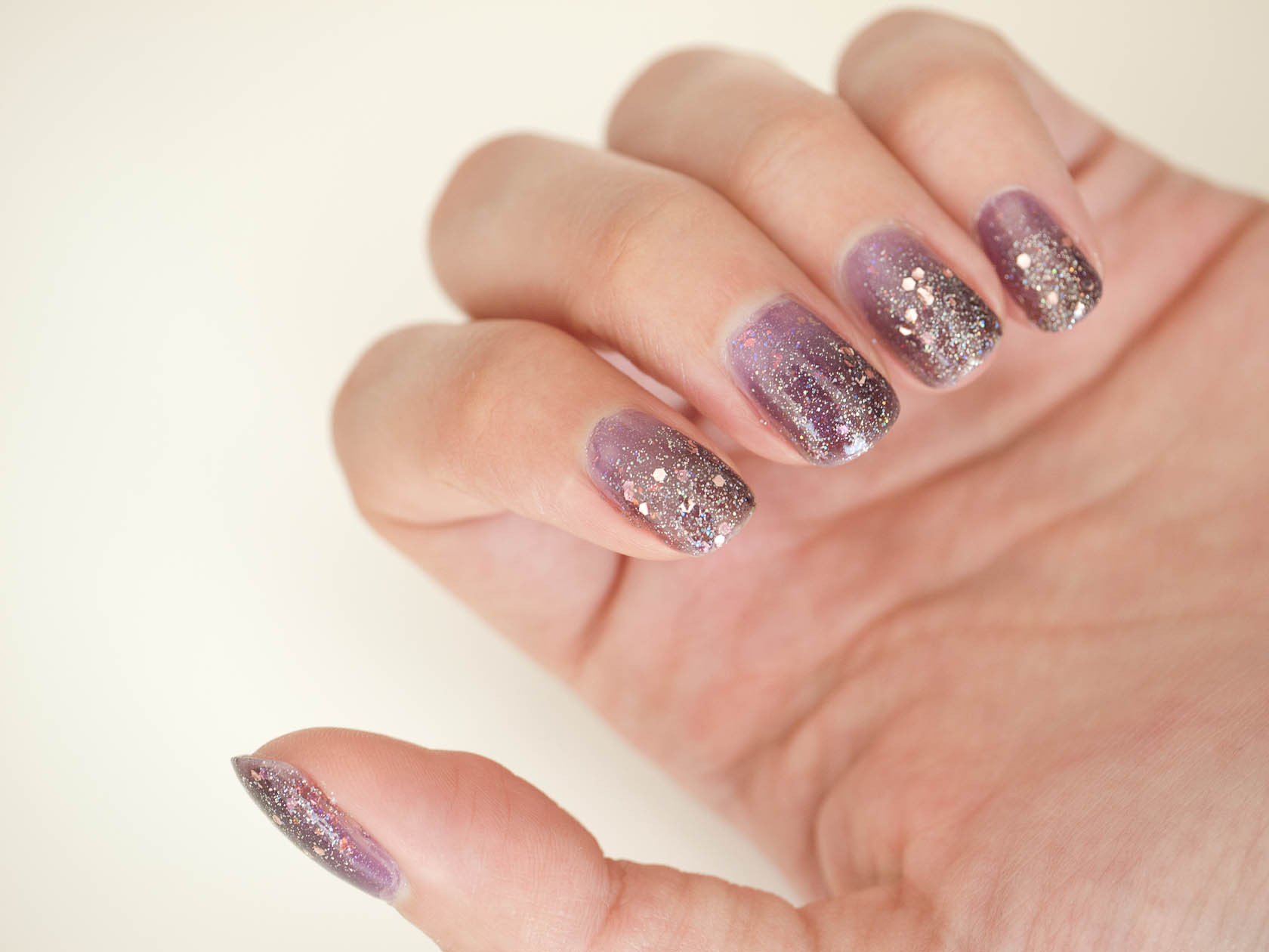 Glitter Ombre Nails Tutorial
 ombre glitter manicure tutorial