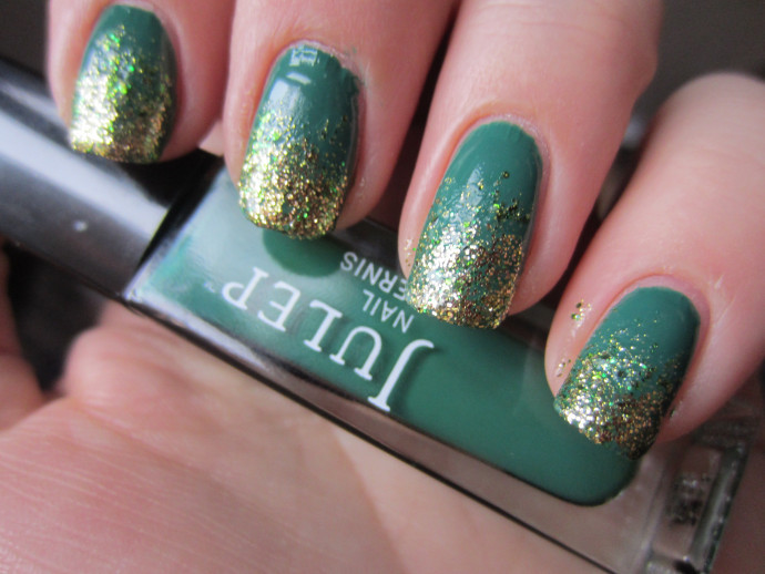 Glitter Ombre Nails Tutorial
 Kitty Life 3 Glitter Ombré Nail