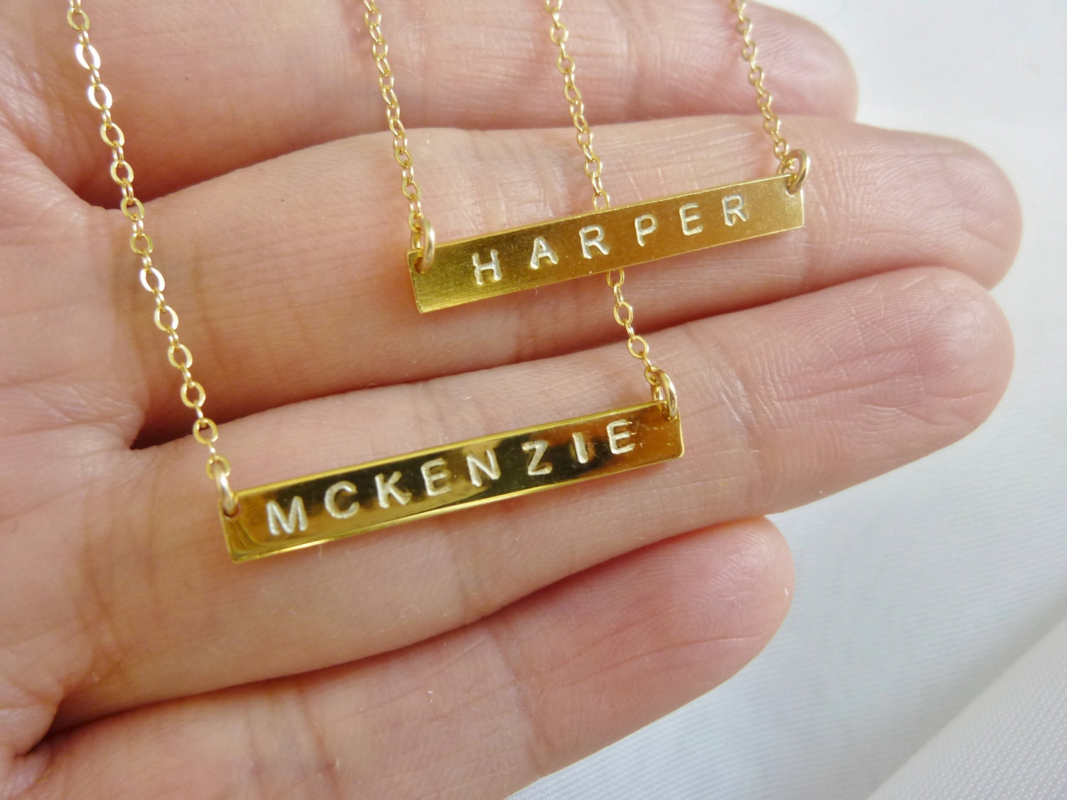 Gold Bar Nameplate Necklace
 301 Moved Permanently