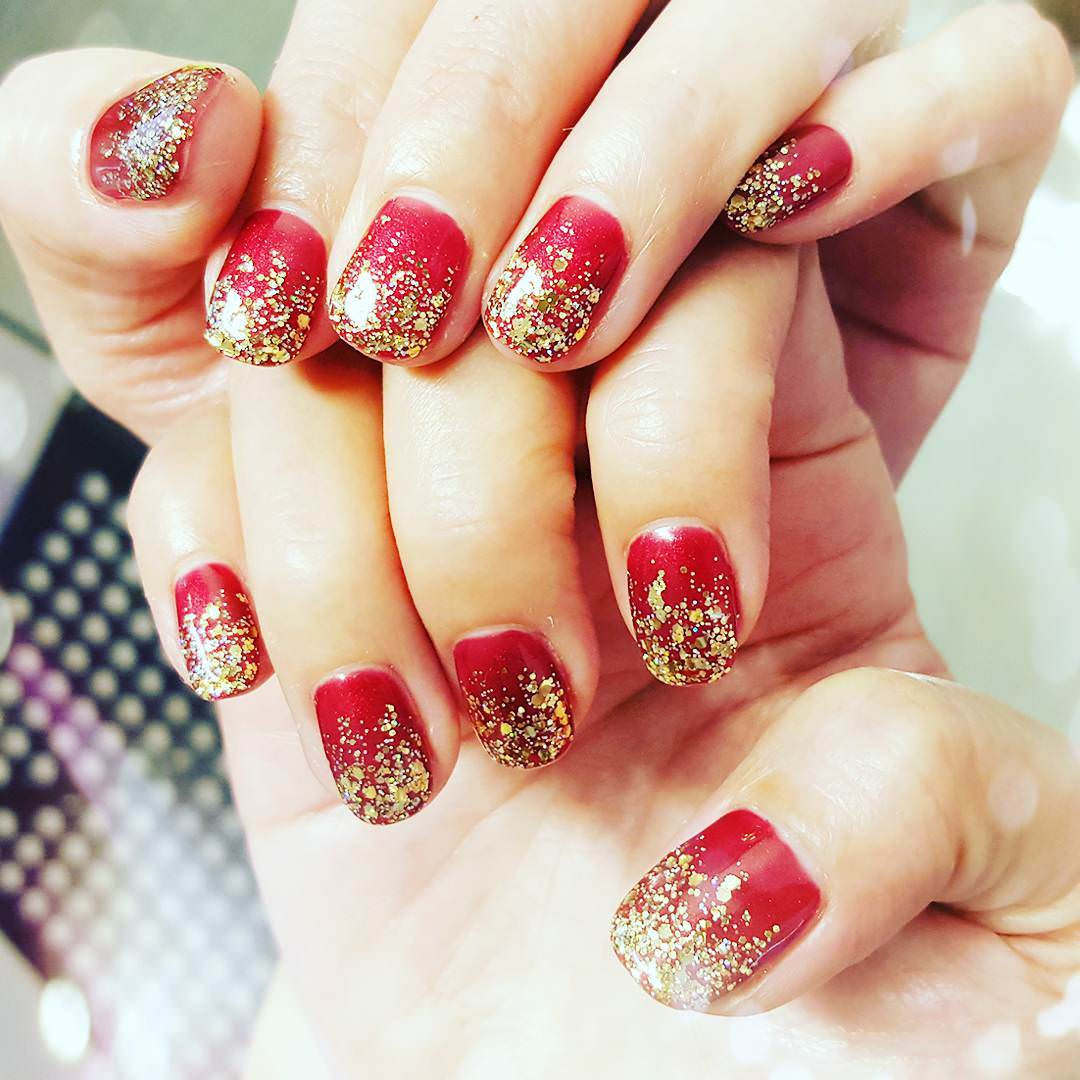Gold Glitter Nail Designs
 52 Red And Gold Nail Art Designs For Trendy Girls