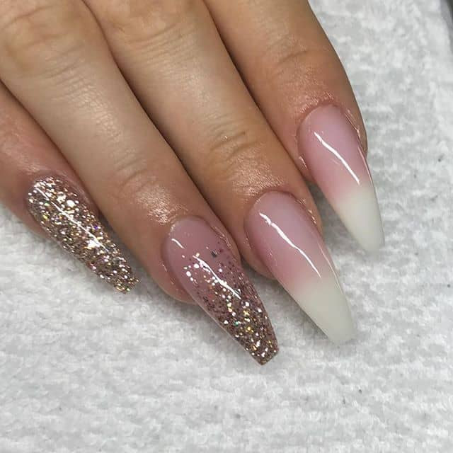 Gold Glitter Ombre Nails
 50 Cool Glitter Ombre Nail Design Ideas That are Trending