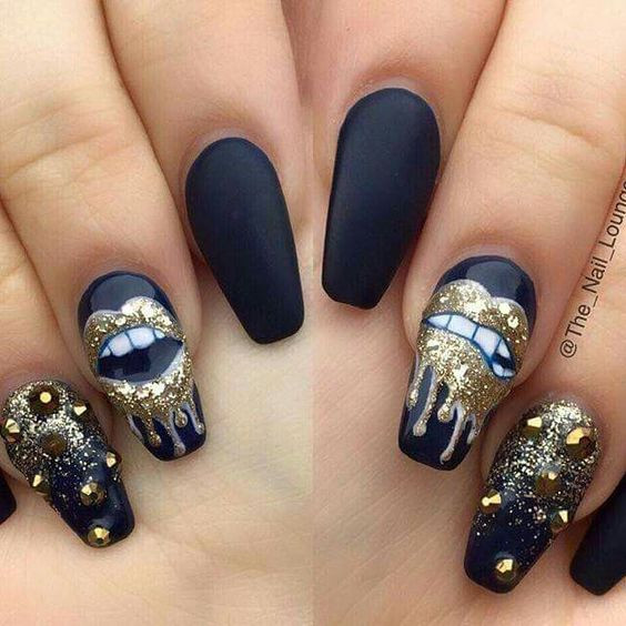Gold Nail Ideas
 30 Edgy Black Nails With Design