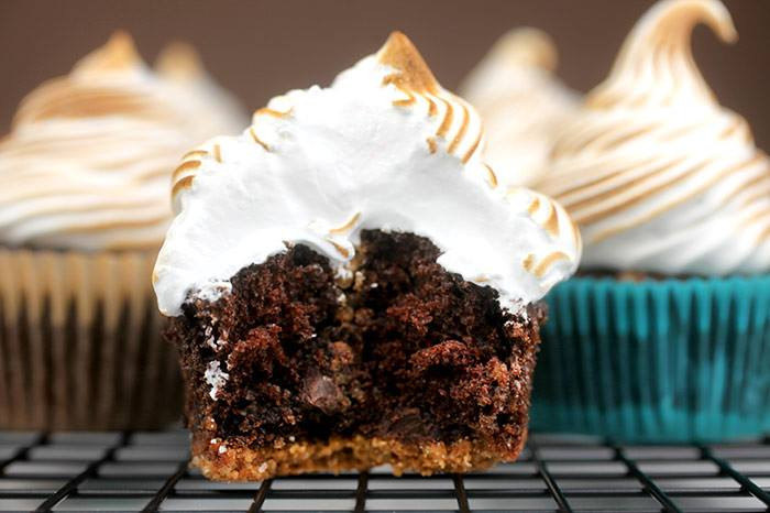 Gourmet Cake Recipes
 Bake Gourmet Cupcakes 6 Recipes from Famous Bakeries