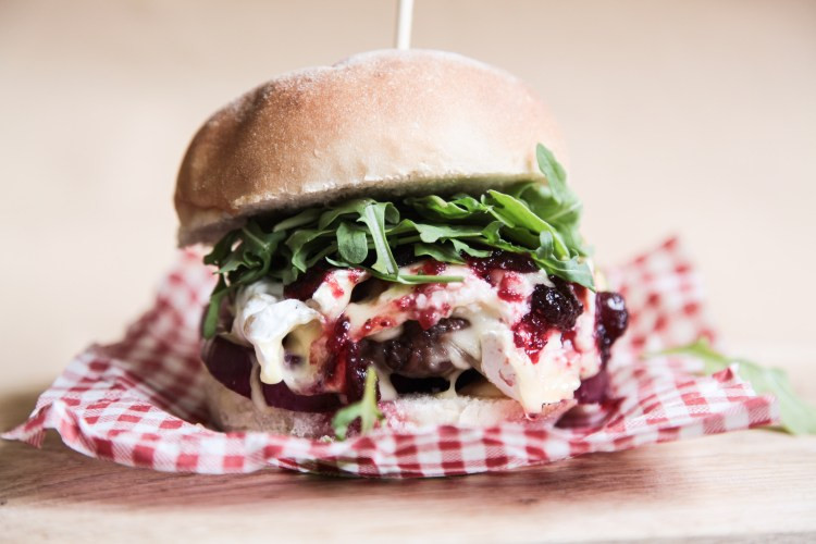 Gourmet Elk Burger Recipes
 Quick Venison Burger with Camembert and Cranberry Jelly