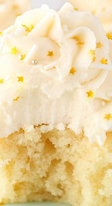 Gourmet Super Moist Vanilla Cupcakes Recipes
 Moist Vanilla Cupcakes Recipe