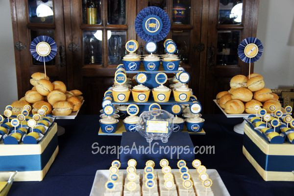 Graduation Party Ideas Blue And Gold
 Graduation Party piggy bank is a fun idea blue and gold