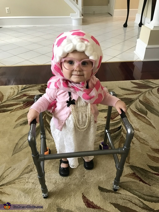 Grandma Costume DIY
 DIY Baby Grandma Halloween Costume